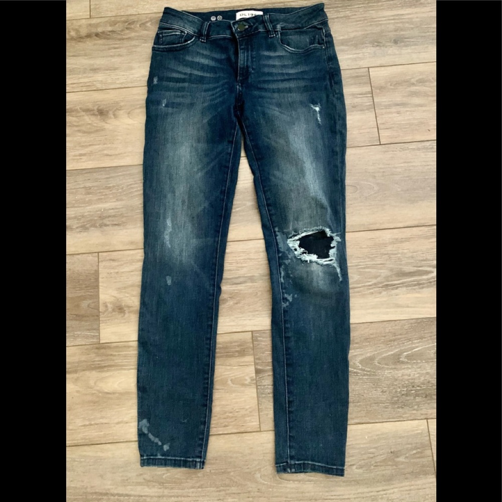 DL 1961 Emma destructed jeans